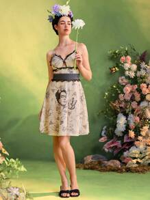 Frida Kahlo X SHEIN X Designer Oxana Vestido corto floral negro con estampado de figuras, con tirantes ajustables y fluido para mujer, para verano, vacaciones y días festivos