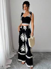 Elenzga Women's Elegant & Fashionable Commute Casual Charming Retro Holiday Party Music Festival Romantic Vacation Sleeveless Camisole And Wide Leg Pants Printed 2 Pieces Set (Random Print)