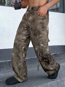 Manfinity EMRG Men's Mature Street-Style 3D Pockets Cargo Pants,"Men's Young Street Style, INS Multifunctional Single Product: Men's Street Retro Straight Pocket Overalls, Using Camouflage Blooming Pattern Printing Design To Show A Unique Style. Perfect For Everyday Streetwear, These Trousers Are An Indispensable Item In A Man's Wardrobe And A Great Gift For A Boyfriend Or Husband. - Brown - View 3