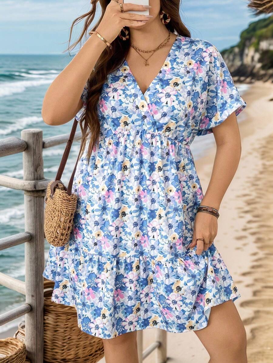 SHEIN LUNE Vestido corto de mujer talla grande de verano con escote en V, atuendos playeros para la Cuatro de Julio con colores brillantes y patrones ondulados con flores pequeñas, ropa para graduación con arcoíris para vacaciones de mujer