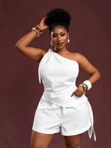 Veslaya 2025秋冬新品，女士秋冬装，万圣节，音乐节，复活节，西部风，游牧风，生日派对，毕业典礼，学生，日常穿着，休闲，度假，邮轮旅行，沙滩，日光浴，时尚，女士大码白色单肩系带蝴蝶结上衣+松紧腰短裤休闲套装 - 白色 - 查看 9
