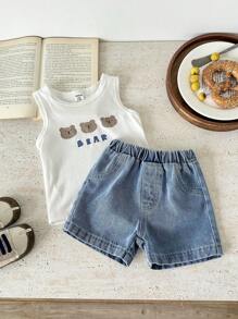 SHEIN Vintaside Kids Set de 2 piezas Conjunto de verano para niños pequeños, con top de chaleco con estampado de oso blanco combinado con pantalones cortos de jean, diseño minimalista y de moda, adorable, cómodo, adecuado para salidas, uso casual en casa, versátil para diferentes ocasiones