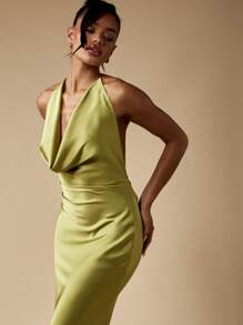 MISSGUIDED Luxury Cowl Neck Maxi Evening Gown Satin Halter Formal Dress Open Back Floor Length Special Occasion Wedding Guest Dress