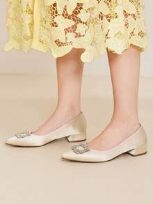 MOTF 尖头水钻平底鞋 - 米色 - 查看 7