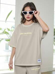 SHEIN Tween Girls Casual Solid Color & Graphic Print Loose Raglan Sleeve Pullover Sweatshirt And Printed Sportswear Pants 2PC Outfit Set, Streetwear Style For Spring Autumn - Khaki - View 4