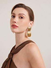 MOTF PREMIUM 18K GOLD PLATED GEOMETRIC DANGLE EARRINGS - Gold - View 3