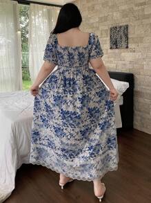 Dazy Plus Vestido maxi floral de manga corta ajustado con decoración de lazo de encaje en contraste