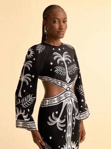 CAJUNI Women's Vacation Boho Black & White Coconut Tree, Sun, Palm Leaf Tropical Plant Print V-Neck Hollow Out Waisted Long Vacation Style Maxi Dress - Multicolor - View 7
