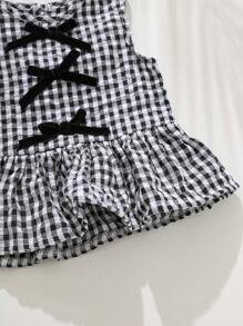 SHEIN Baby Girl Plaid Bow Ruffle Hem Top And Shorts Set