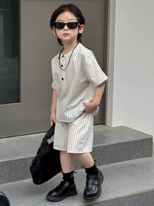 DAZY Set de 2 piezas - Camisa de cuello redondo a rayas y pantalón corto para niño, para otoño - Blanco - Ver 3