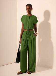 Zivah Conjunto de 2 piezas de top con manga corta y cuello redondo, bajo con cordón, y pantalones con bolsillo plisado, hecho de una mezcla de lino texturizado verde. Adecuado para primavera y verano, festivales de música, Pascua, Día de San Patricio, estilo occidental, nómada, fiestas de cumpleaños, graduación, estilo universitario, uso casual diario, básico versátil, ocio, cruceros, playa, tomar el sol, viral, ropa de calle, atuendo de invitado de boda.