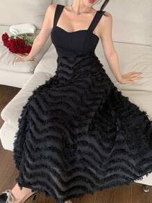 DAZY Ärmelloses, texturiertes Patchwork-Midikleid mit quadratischem Ausschnitt in Schwarz für Damen