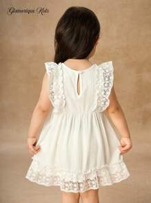 SHEIN Glamorique Kids Đầm ren tương phản cổ tròn dễ thương cho bé gái mùa xuân/hè mới, thoải mái và thời trang, thiết kế tối giản - trắng - Xem 2