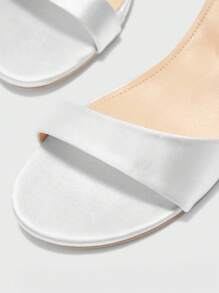 CUCCOO BIZCHIC 女式粗跟踝带扣露趾高跟凉鞋 - 銀色 - 查看 7