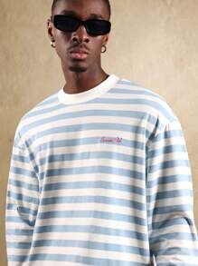 SUMWON Camiseta de manga larga a rayas esencial, ropa de playa casual, skateboard, ropa urbana cómoda y relajada