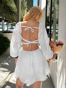 SHEIN EZwear Vestido blanco bordado con recortes tejidos en la cintura de mujer - Blanco - Ver 3