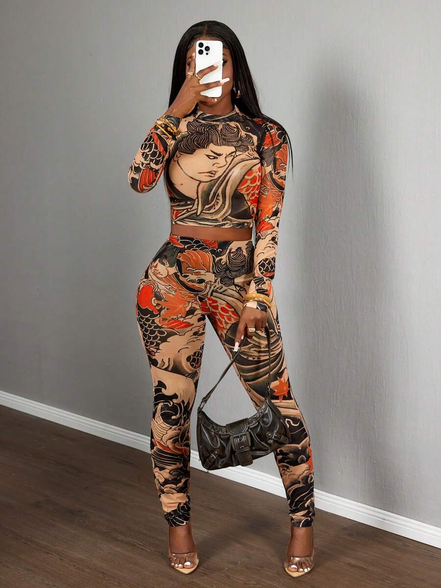 Slaydiva 2025春夏新款波西米亚音乐节复活节休闲日常个性街头时尚派对性感甜美可爱复古红黑色弹力网眼镂空网眼动漫人物波浪日式图案印花圆领修身短款长袖上衣搭配低腰松紧腰修身长裤女两件套 - 紅色 - 查看 1