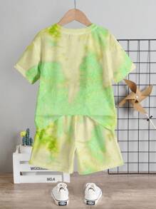 SHEIN Conjunto de 2 peças de blusa e shorts casuais simples com gola redonda e manga curta para meninos, adequado para o verão