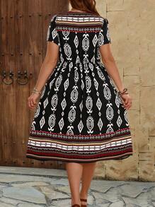 EMERY ROSE Đầm thường ngày in hình học cỡ lớn cho nữ tay ngắn có túi - màu đen - Xem 2