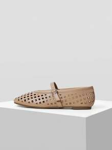 MOTF PREMIUM Sepatu Balet Kulit PU Berongga - Khaki - View 2