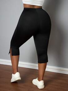 SHEIN PETITE CURVE Plus Size Solid High Waist Split Hem Capri Leggings Black Capris For Women Black Leggings For Women Plus Size Capri Leggings , Summer Outfits For Women, Suitable For People Of Shorter Stature - Black - View 2