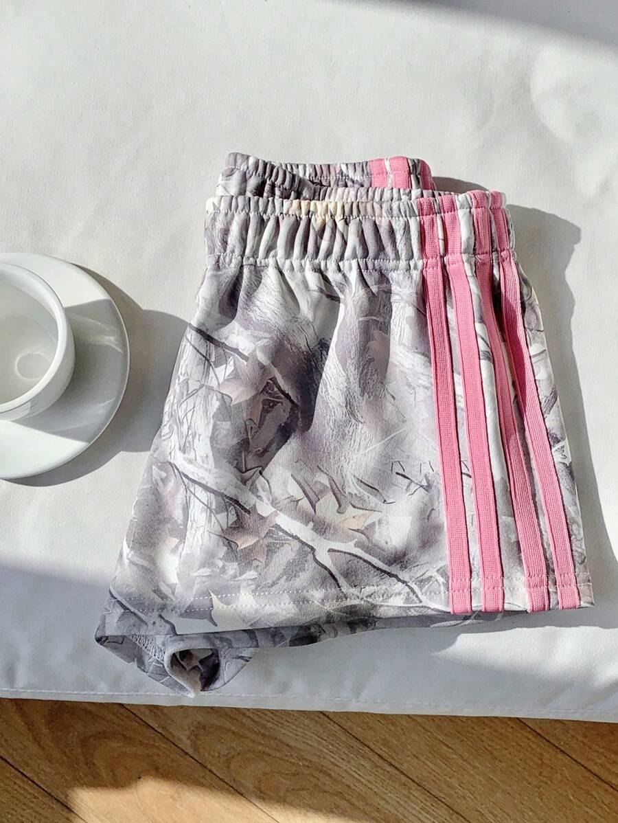 Comfortcana 枝条印花拼布针织宽松短裤 - 彩色 - 查看 1