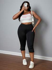 SHEIN PETITE CURVE Plus Size Solid High Waist Split Hem Capri Leggings Black Capris For Women Black Leggings For Women Plus Size Capri Leggings , Summer Outfits For Women, Suitable For People Of Shorter Stature - Black - View 7