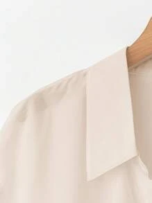 Flirla Conjunto de 3 piezas de talla grande para mujer, incluye top de tirantes, pantalones de pierna ancha y blusa de manga corta en color block, elegante conjunto para usar en casa