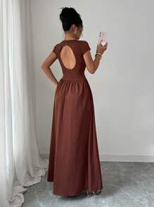 Rafferiza Elegantes figurbetontes Midikleid mit ausgeschnittener Rückenpartie