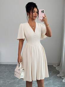Elenzga 女士休闲 V 领泡泡袖荷叶边下摆短款连衣裙，优雅大方，适合通勤、度假、下午茶、派对 - 杏色 - 查看 4
