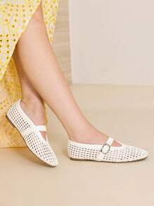 MOTF PREMIUM 方头镂空平底鞋