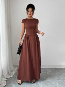 Rafferiza Elegantes figurbetontes Midikleid mit ausgeschnittener Rückenpartie