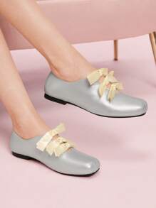CUCCOO DOLLMOD Damskor med moderna och bekväma platta slip-on-detaljer, guldfärgade - Silver - Visa 4