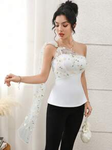 Modelyn Women's Summer Elegant Flower Embroidery Mesh Patchwork Blouse