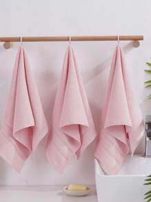 SHEIN Set de 3 piezas de toallas suaves y absorbentes de unicolor moderno: 1 toalla de mano, 1 toalla de baño, 1 toalla de baño, decoración de baño unisex para el verano - Rosa - Ver 5