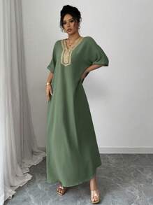 Rafferiza Solid Color Textured V-Neck Knitted Floral Slit Loose Women Short Sleeve Dress - Green - View 7