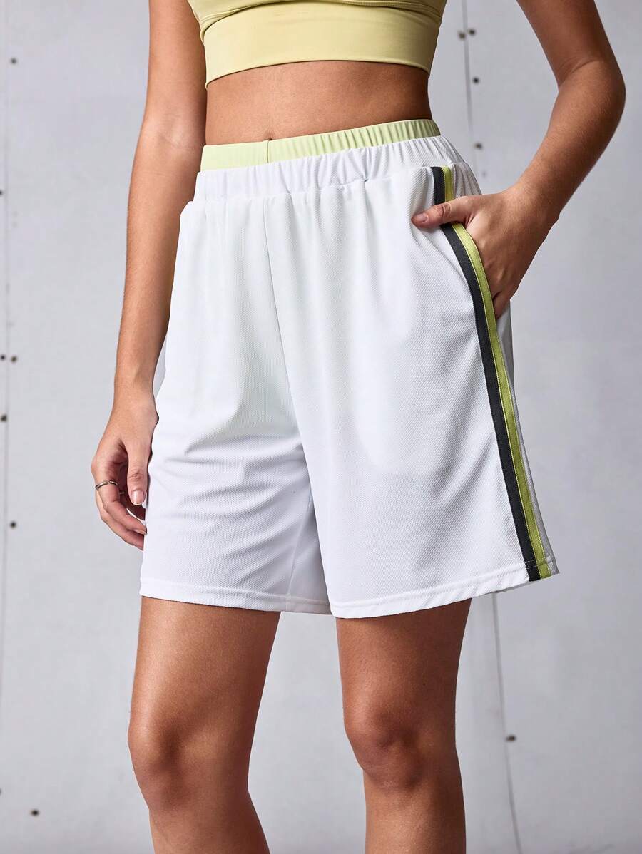 SHEIN Sports 女士休闲运动跑步健身撞色修身短裤 - 白色 - 查看 1