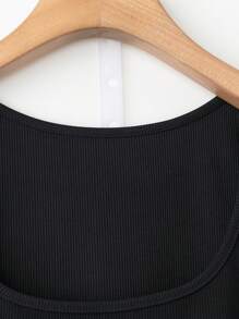 Flirla Conjunto de 3 piezas de talla grande para mujer, incluye top de tirantes, pantalones de pierna ancha y blusa de manga corta en color block, elegante conjunto para usar en casa