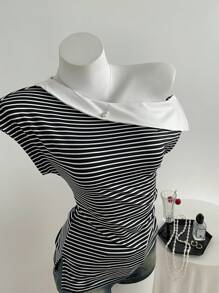 Franclia Black & White Stripes Fashion Avant-Garde Slouchy French Style Women's T-Shirt Women's Summer Top Off-The-Shoulder Top - Multicolor - View 1