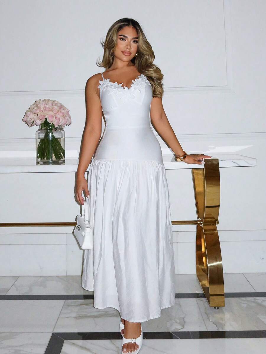 Xyvia Vestido de verano con tirantes finos, decoración floral 3D y color liso para mujer - Blanco - Ver 1