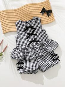 SHEIN Baby Girl Plaid Bow Ruffle Hem Top And Shorts Set