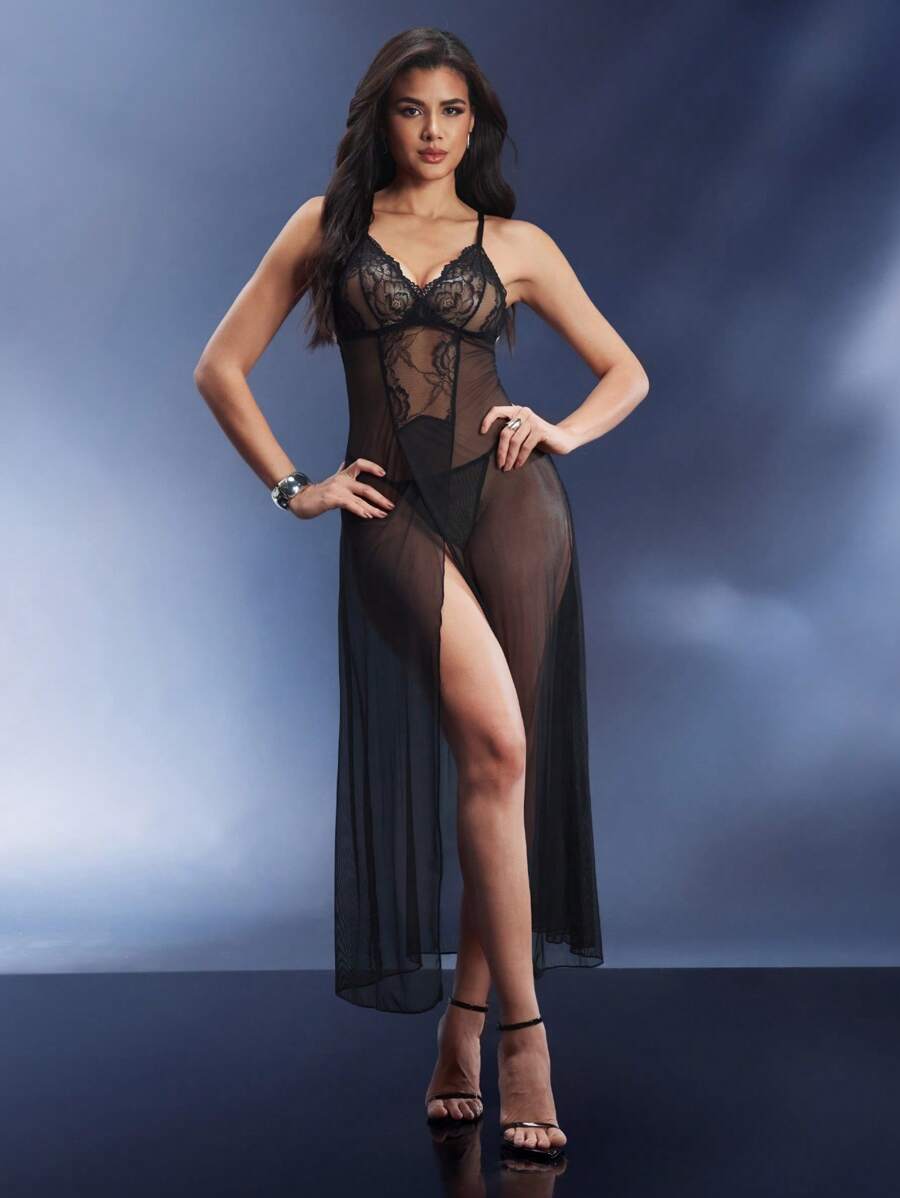 2 pezzi Affascinante set di lingerie sexy e trasparente con spacco alto e pizzo floreale, include Chemise e perizoma, colore nero