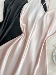 2pcs Set Solid Color Cross Strap Satin Ladies Nightgown, Dual-Color