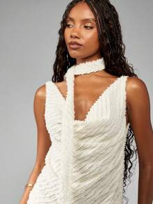 MISSGUIDED Textured Faux Fur Mini Dress Holiday Party Winter Clubwear Choker Neck Statement Halter Sleeveless Bodycon Evening Wedding Guest Occasion Dress - Apricot - View 4