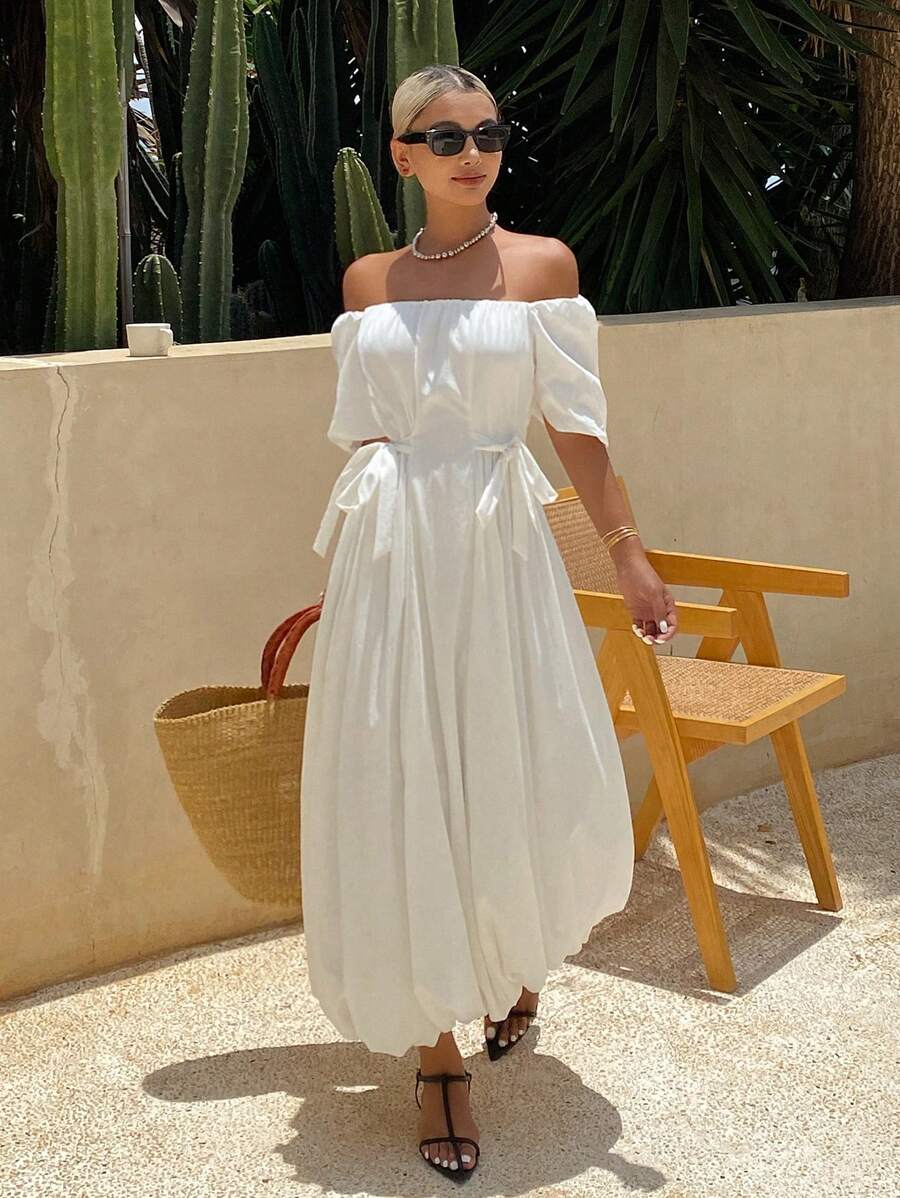 Livesso 纯色露肩束腰蝴蝶结碎花连衣裙，优雅的秋季度假装 - 白色 - 查看 1