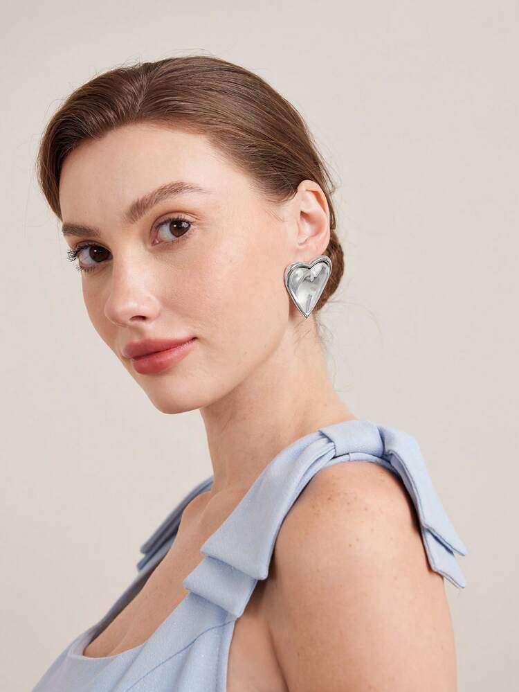 1ペア ファッショナブルなストリートスタイル シルバーハートピアス