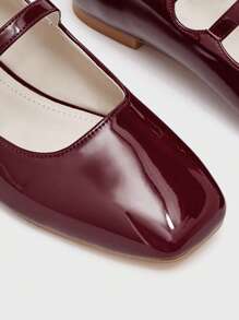 CUCCOO DOLLMOD Zapatos planos de estilo "Mary Jane" de mujer de moda con decoración de hebilla, punta cuadrada, color burdeos, ideales para el Día de San Valentín, vacaciones de verano, vuelta al cole, estudiantes universitarios y Navidad/Otoño BURDEOS "Mary Jane" Año Nuevo