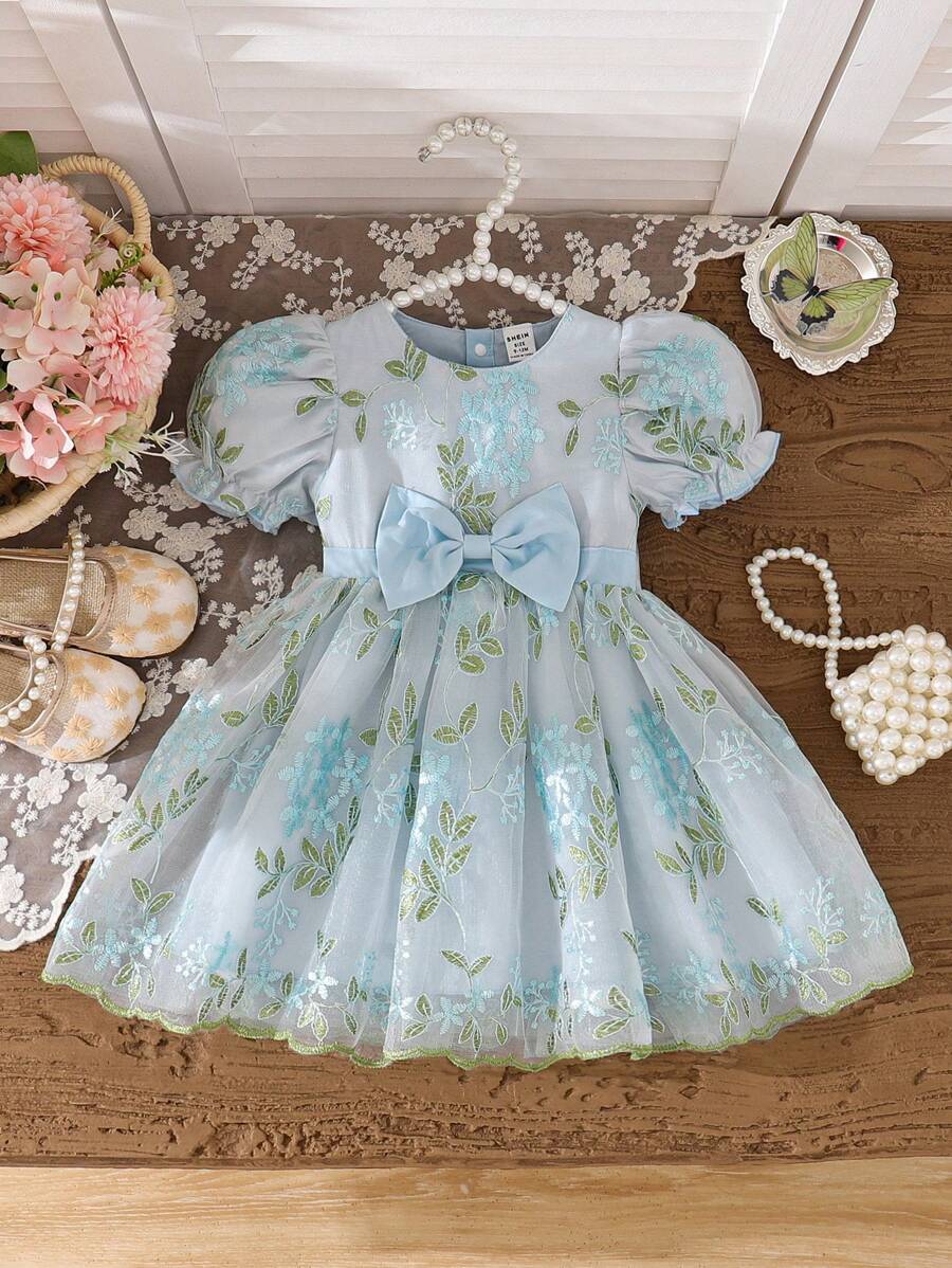 SHEIN Sukienka rozkloszowana dla dziewczynki w kolorze różowym, elegancka i słodka, z miękkiego tiulu, z okrągłym dekoltem i luźną talią, z kokardą, odpowiednia na imprezę i spotkanie - Niebieski - Zobacz 1