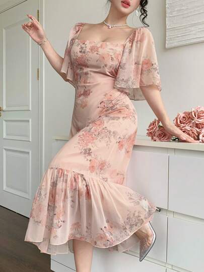 DAZY Ladies' Ditsy Floral Chiffon Dress With Square Collar, Ruffle Trim And Fishtail Hem, Elegant Summer Vacation Outfits Women