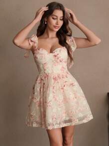 SHEIN Unity 高端优雅网眼植绒短裙 - 米色 - 查看 4